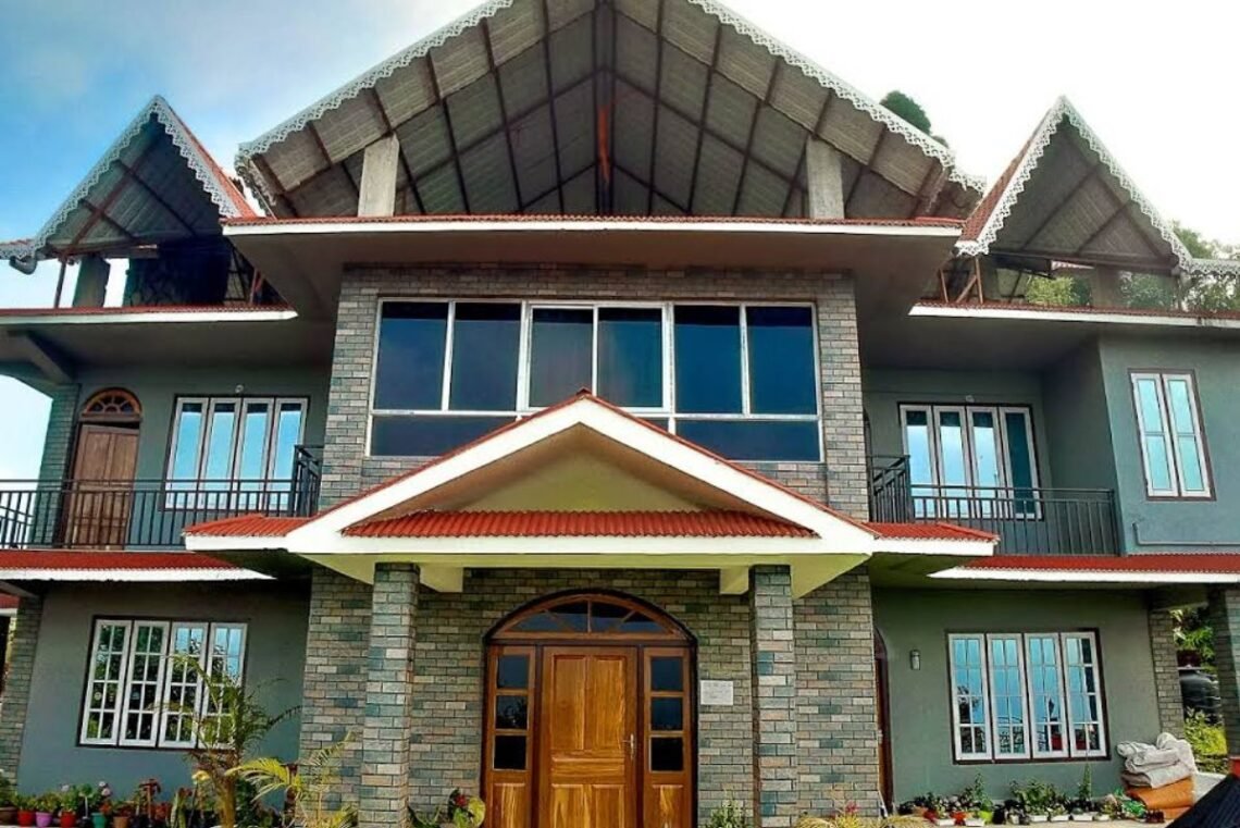Ratna Aditya Homestay,Charkhole