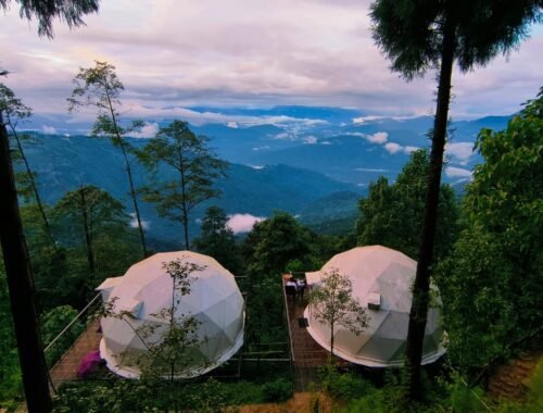Glamp Inn Darjeeling is a luxury glamping property nestled amidst the serene beauty of the hills in Darjeeling.unique blend of luxury