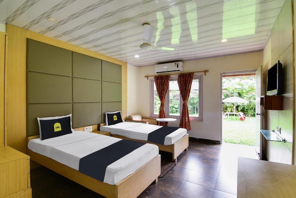 Gorumara Jungle Resort,Chalsa