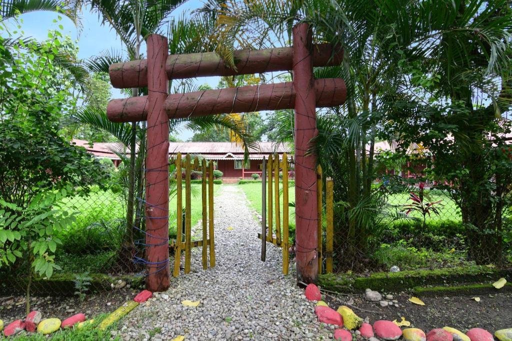 Gorumara Jungle Resort,Chalsa