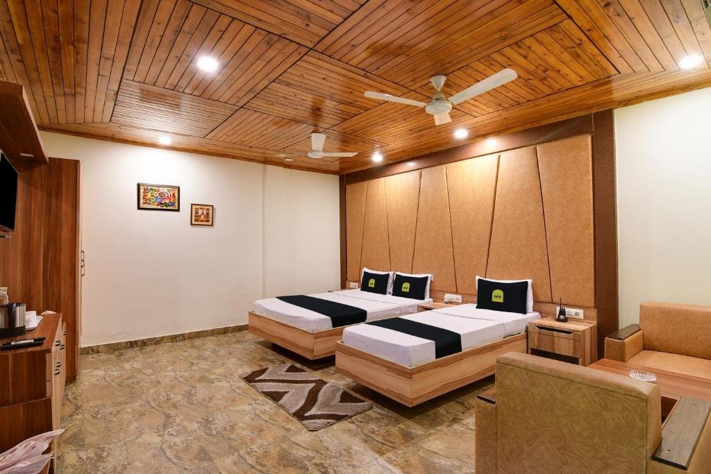 Gorumara Jungle Resort,Chalsa