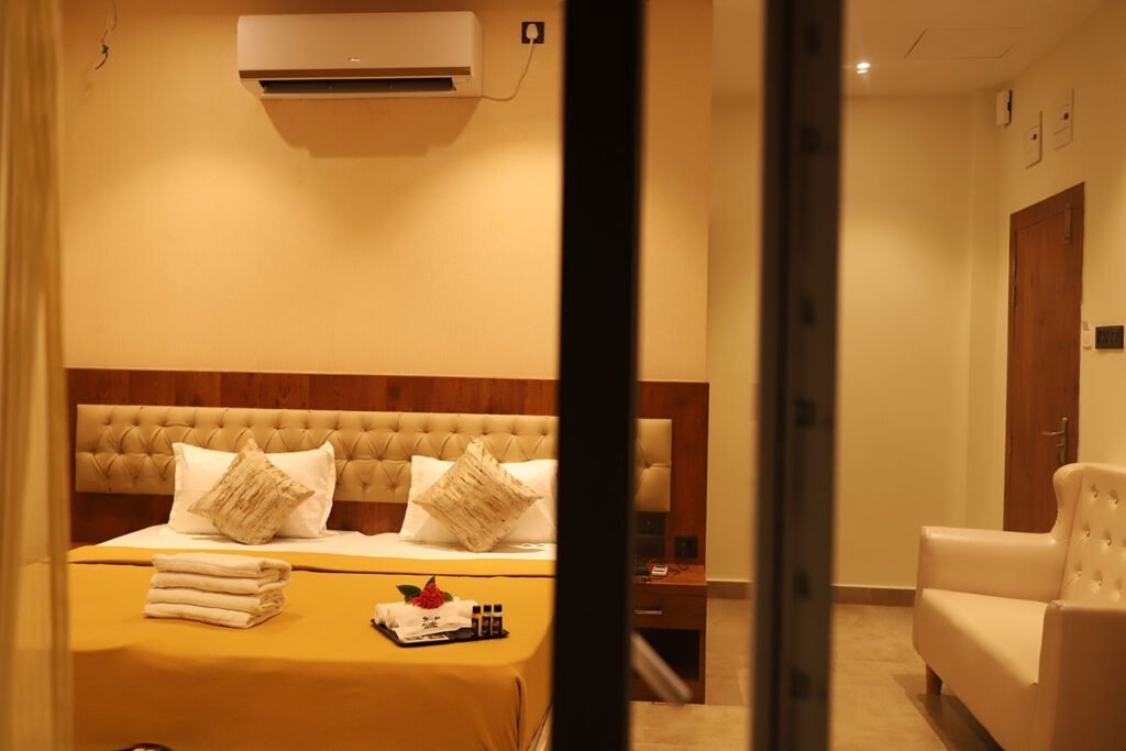 oxytelresorts,murti