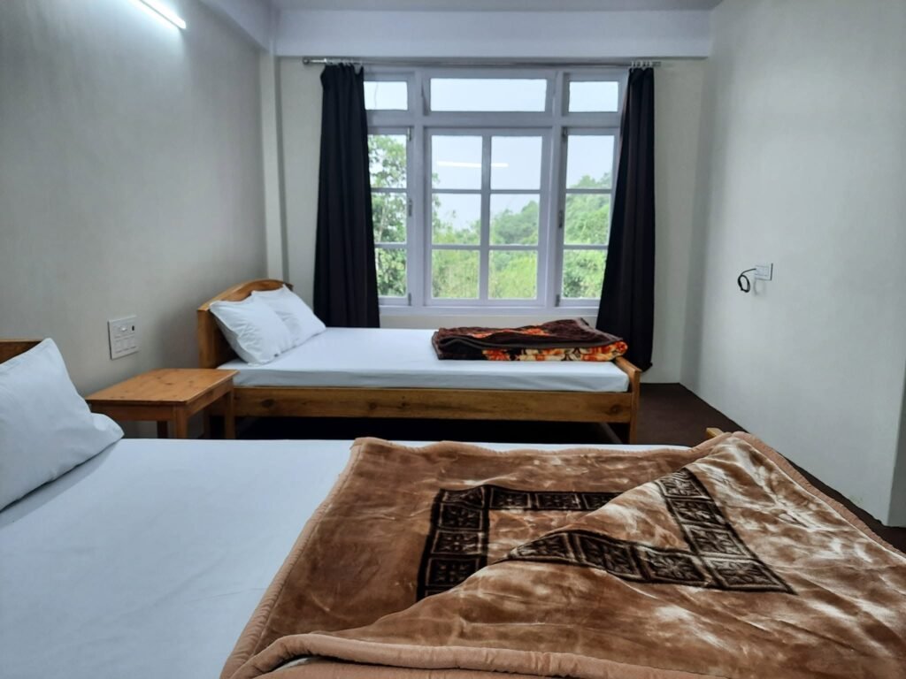 Delo Hill Homestay,Delo