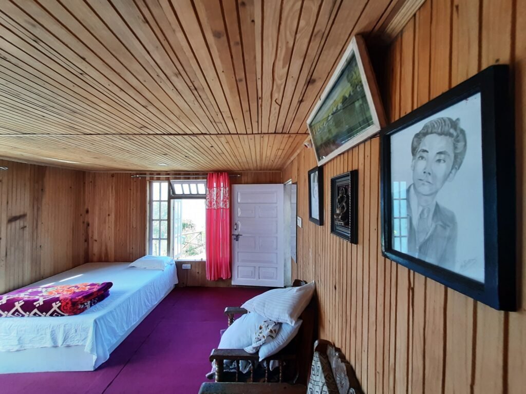 Hill Castle Homestay, Dawaipani