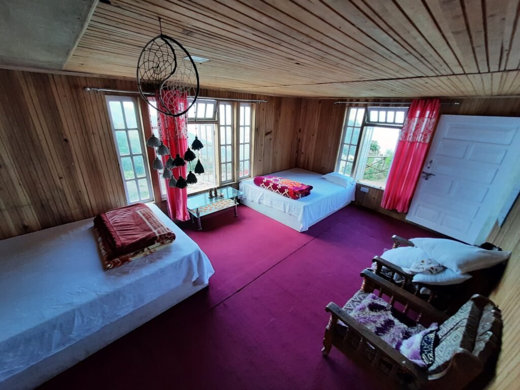 Hill Castle Homestay, Dawaipani