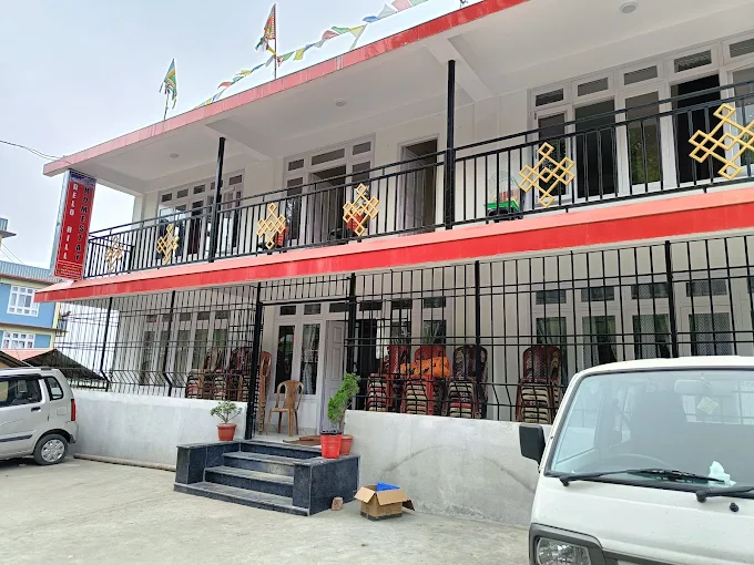 Delo Hill Homestay,Delo