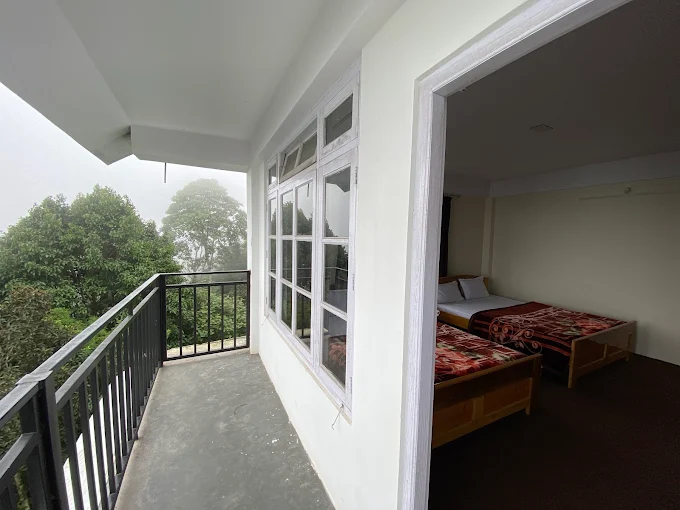 Delo Hill Homestay,Delo